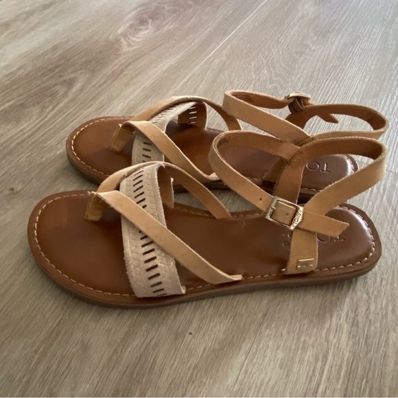 TOMS Lexie Sandstorm Leather Metallic sandals - Picture 11 of 13